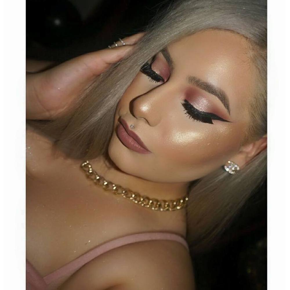 Meet your Posher, Saira